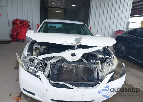 2007 Toyota Camry Le z USA, uszkodzony, nr VIN 4T1BE46K47U595735